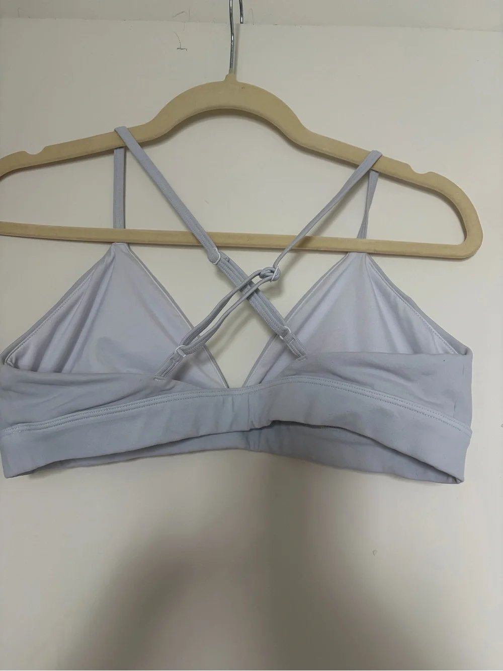 ALO Yoga Women's Bralette - Strappy Back - Picture 2 of 3